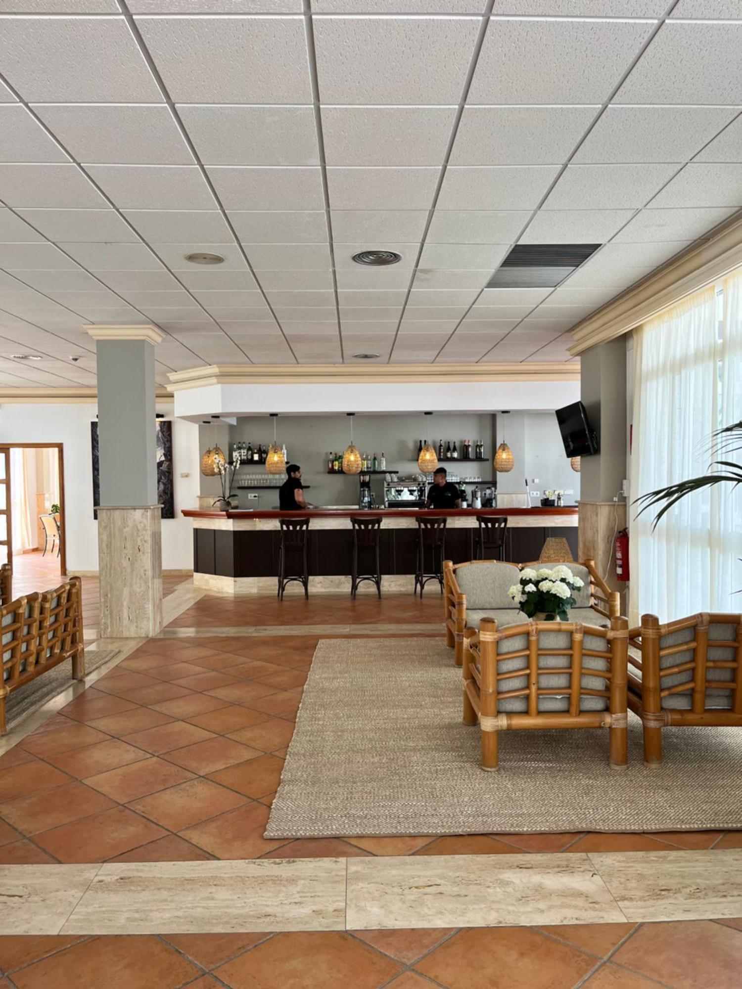 Nuramar Aparthotel Cala'N Bosch  Extérieur photo