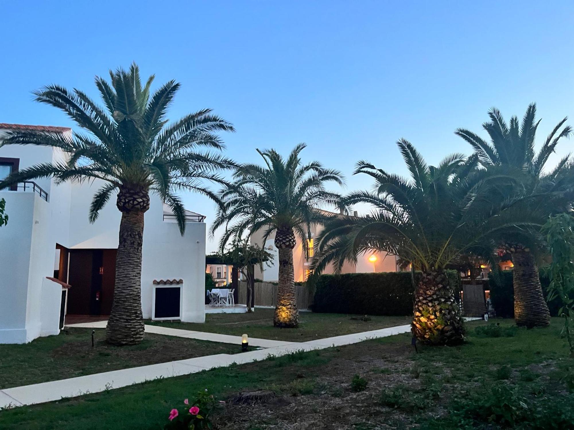 Nuramar Aparthotel Cala'N Bosch  Extérieur photo