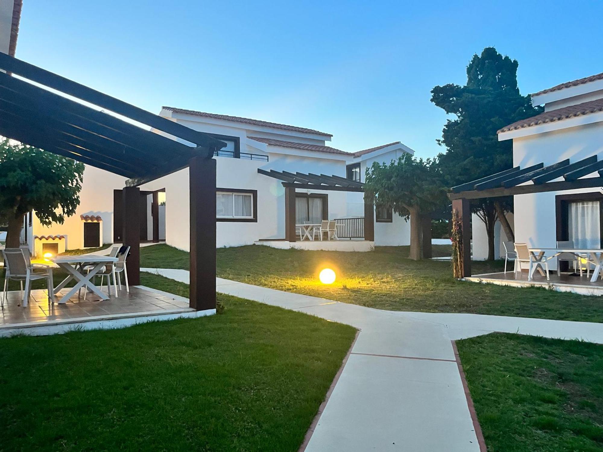 Nuramar Aparthotel Cala'N Bosch  Extérieur photo