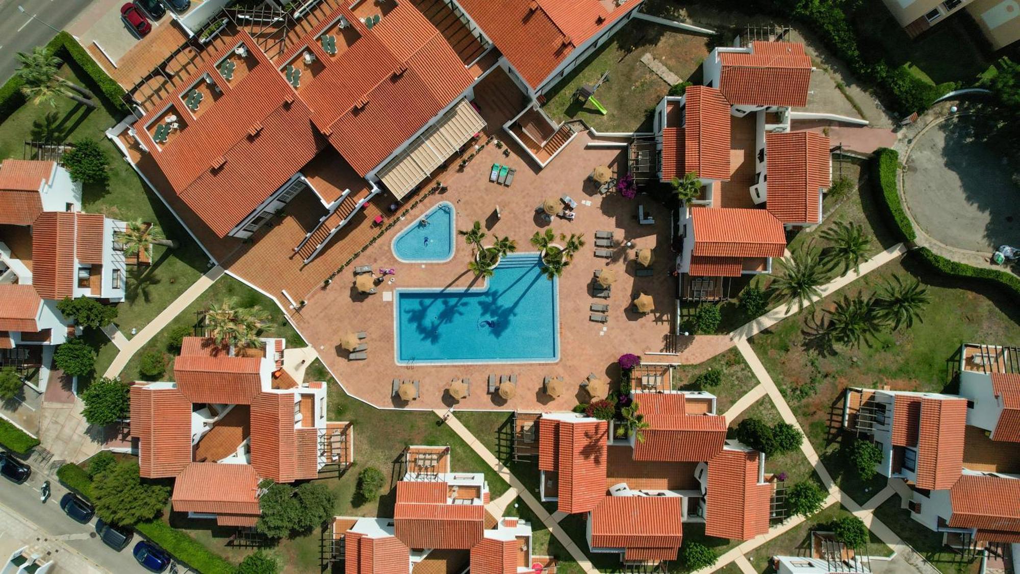 Nuramar Aparthotel Cala'N Bosch  Extérieur photo