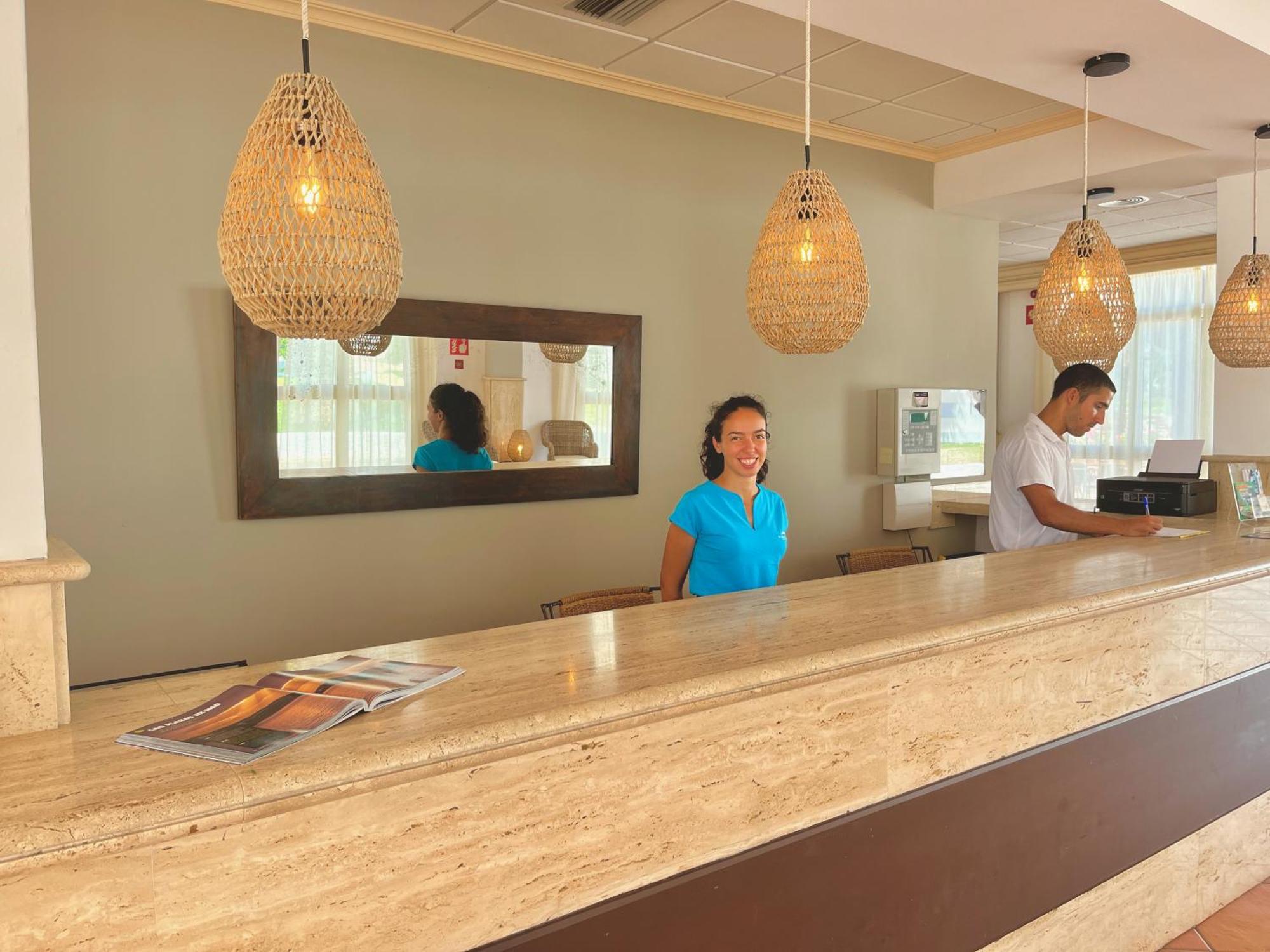 Nuramar Aparthotel Cala'N Bosch  Extérieur photo
